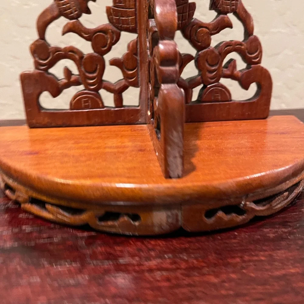 Ornate Wooden two sided shelf